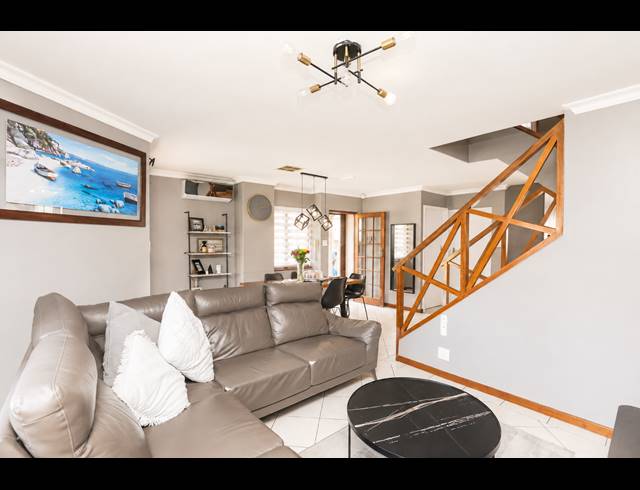 3 BEDROOM TOWNHOUSE FOR SALE IN MUSGRAVE